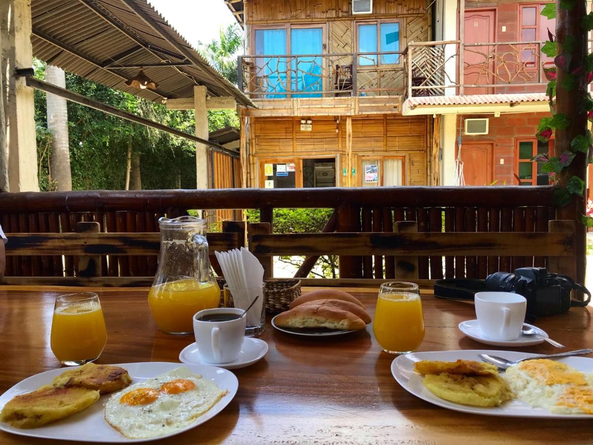 Hostal Tierra Y Mar Montañita Екстериор снимка