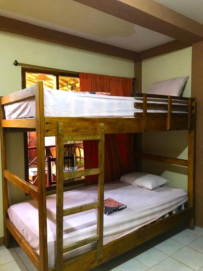 Hostal Tierra Y Mar Montañita Екстериор снимка